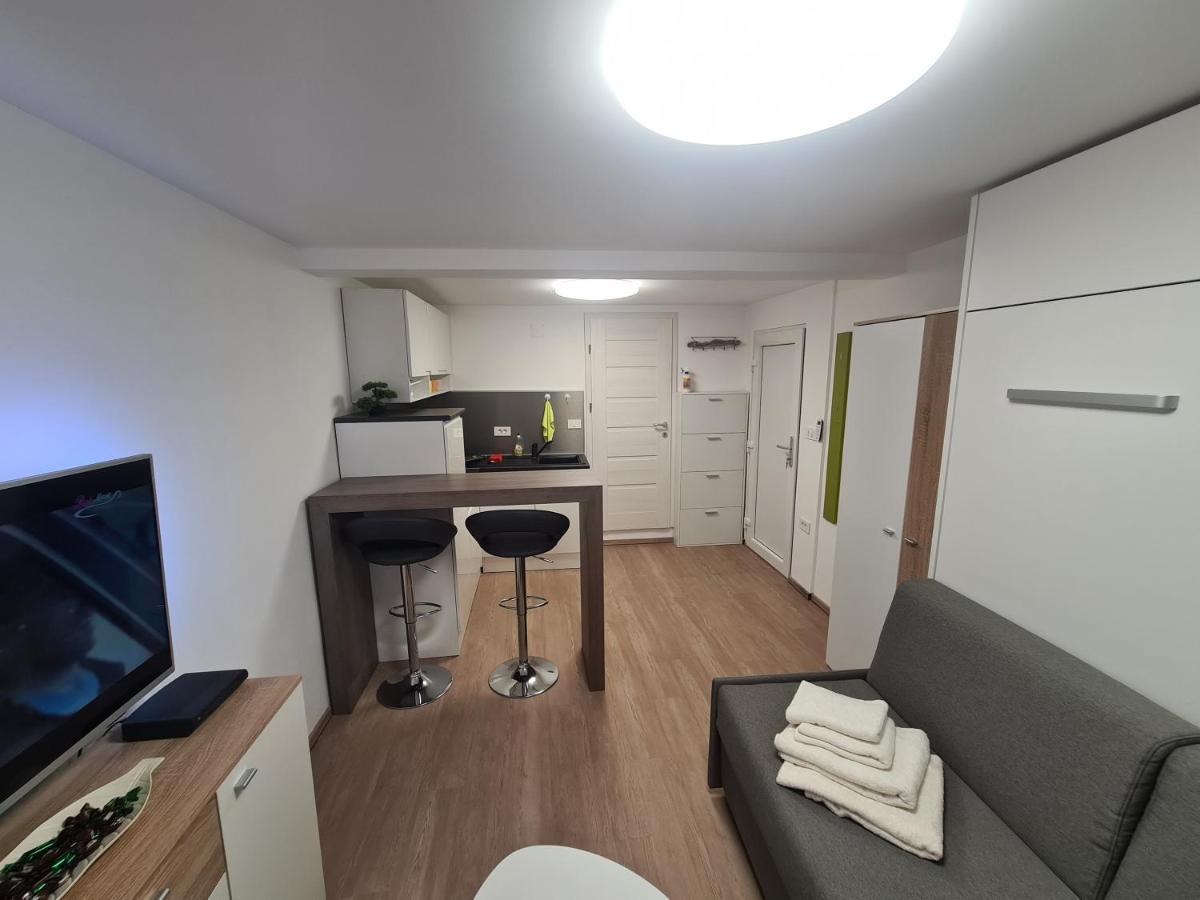 Apartma Sasko Apartment อิซอลา ภายนอก รูปภาพ